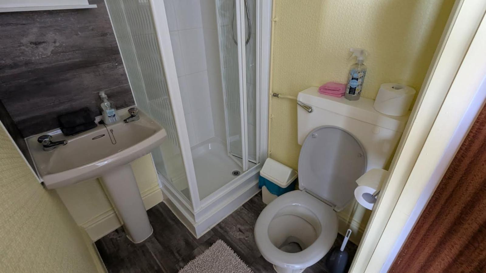 Areawest Albergue *